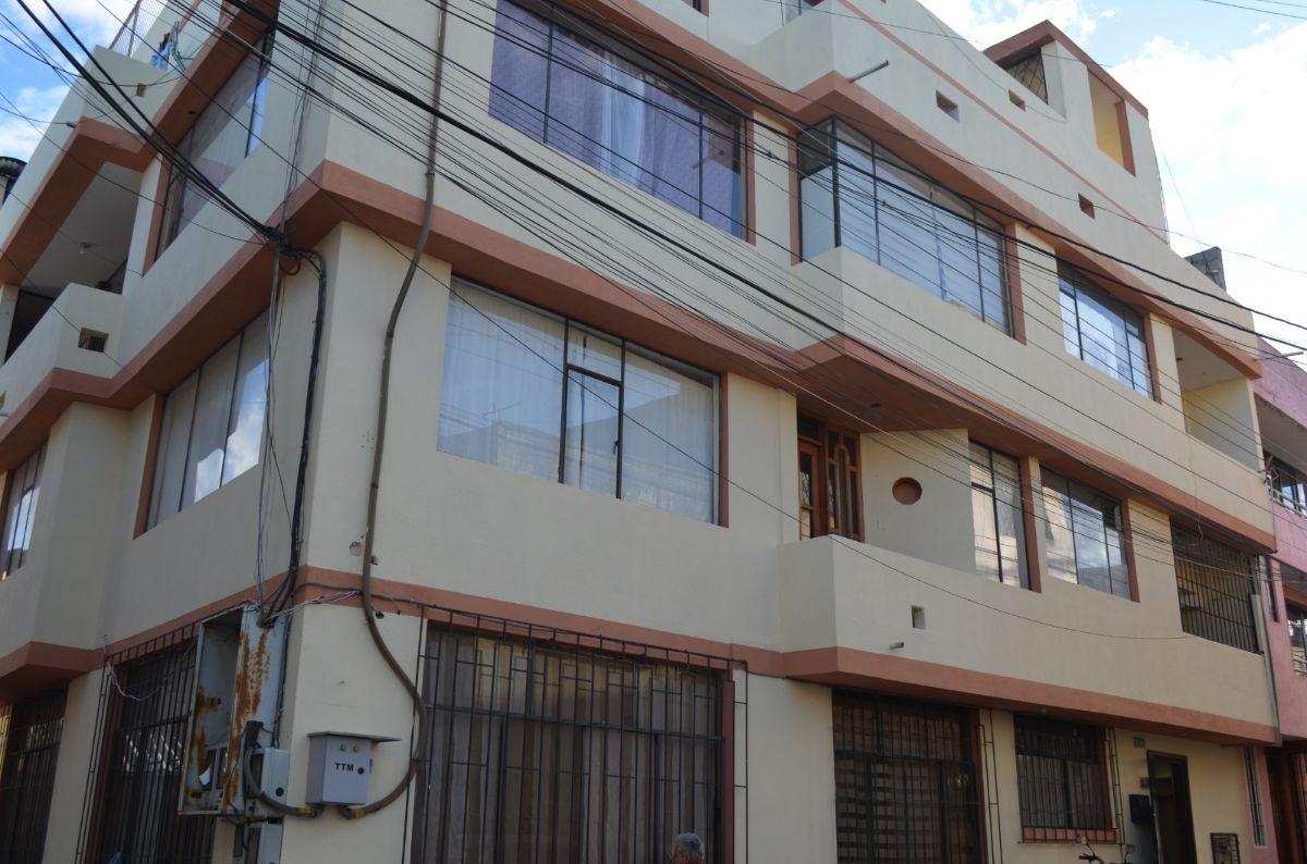 Casa de 160 m² con 13 Dorm. en Venta en Calderón, Sector Santa María Giovanni Calles — imagen 10