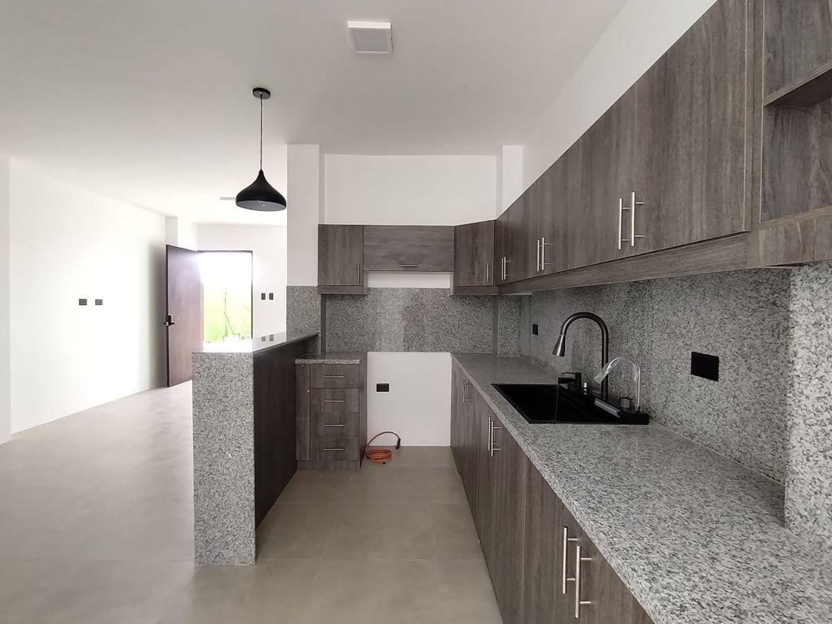 Casa Urbanizada de Venta en Portoviejo, Manabí — imagen 9
