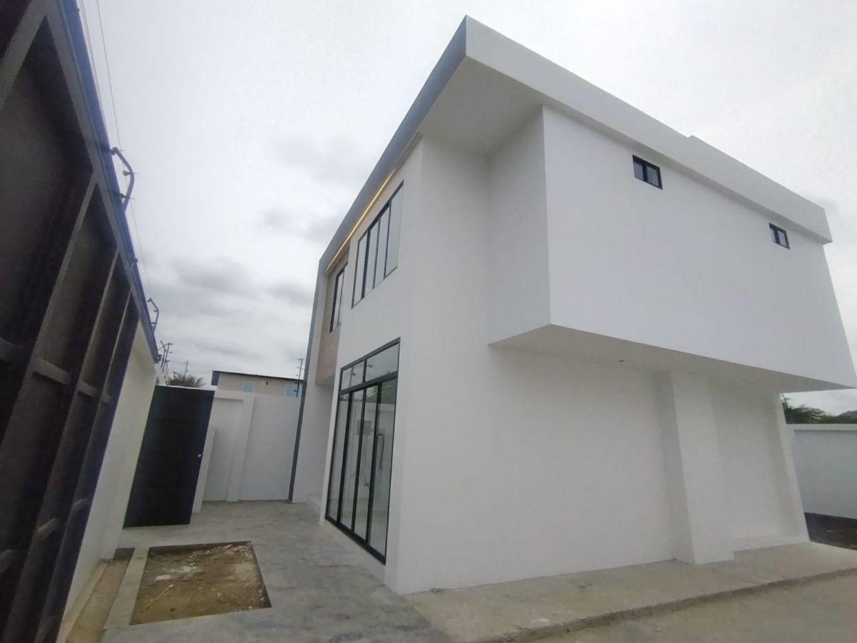 Casa Independiente de Venta en Portoviejo, Manabí — imagen 10