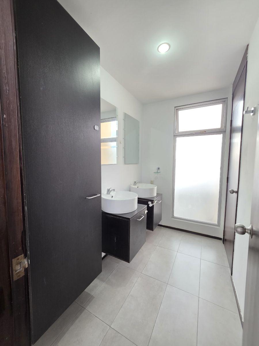 7607. Urb. Las Cumbres - Ceibos, Alquilo o Vendo Departamento 3 Dorm. $750/$155.000. Guayas — imagen 5