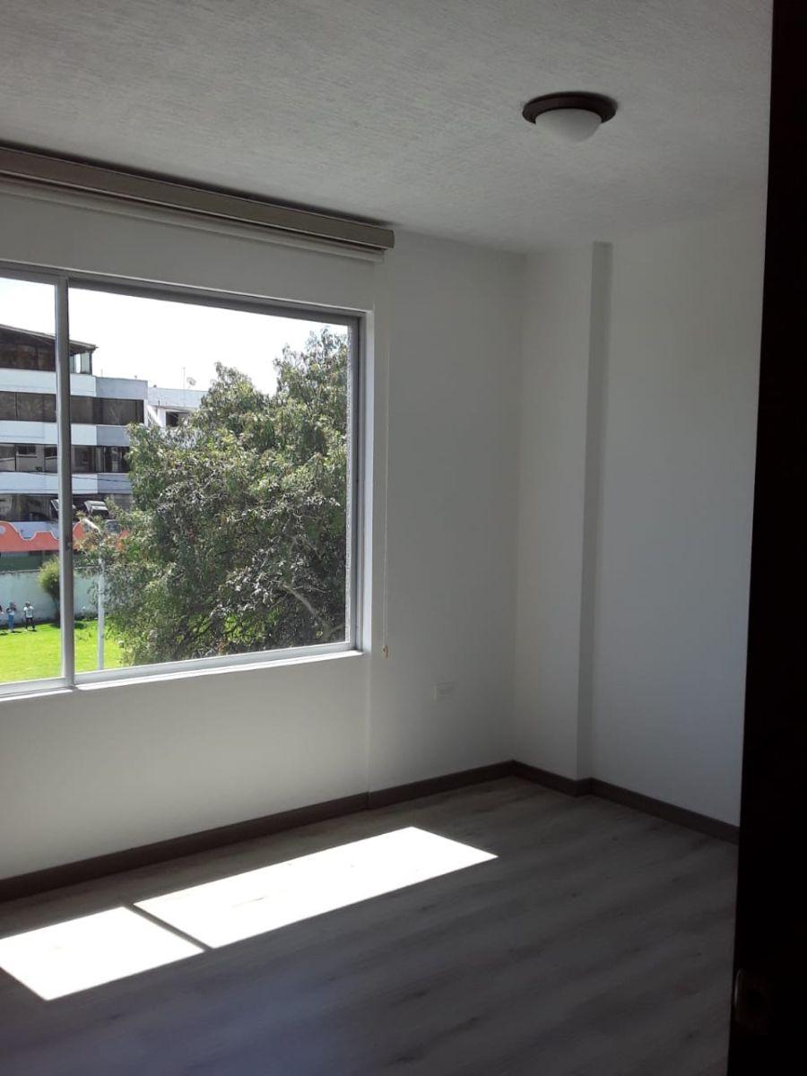 Departamento Dos Dorm. Oportunidad - Tumbaco — imagen 9