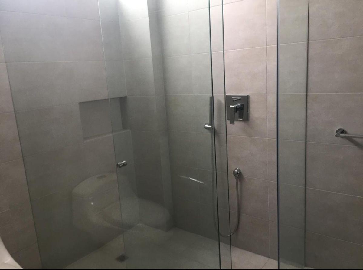 Vendo Hermosa Casa a Estrenar Independiente Dormitorio Master en Planta Baja, Doble Seguridad — imagen 4
