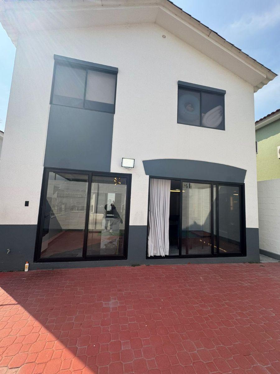 Casa de Lujo en Venta - Ciudad Celeste, Etapa La Serena, Guayas — imagen 4
