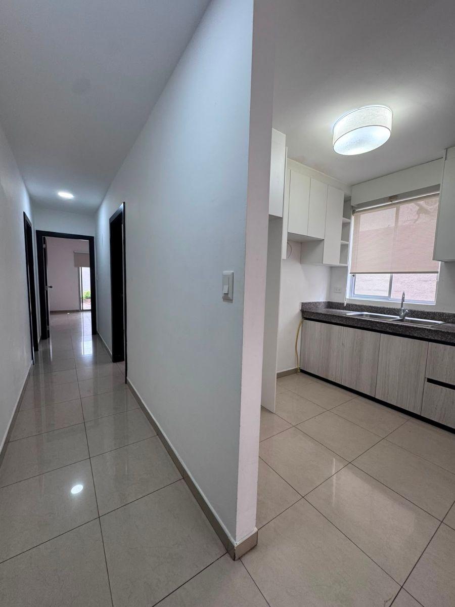 7647. Urb. Puerto Azul - Via La Costa Km 9, Vendo Departamento 2 Dorm. $145.000. Guayas — imagen 5