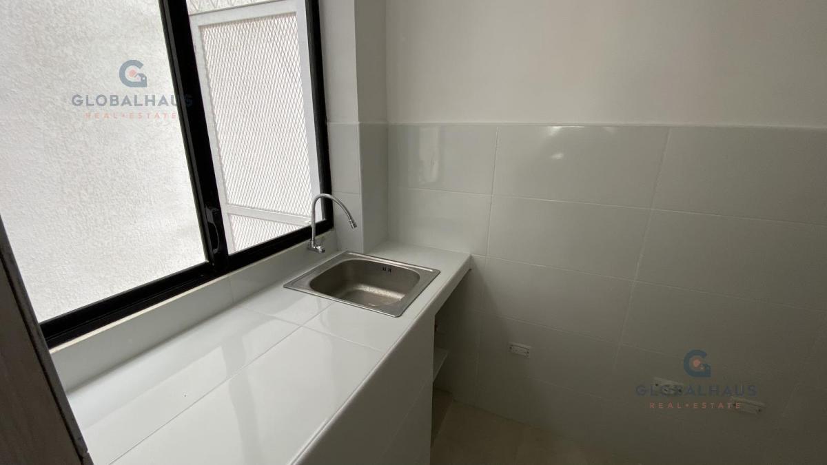 Venta de Casa por Estrenar en Los Ceibos, Urb. Las Cumbres V. B. Guayas — imagen 5