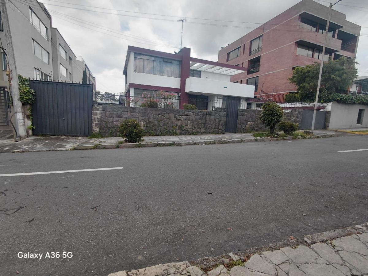 Casa y Terreno Ideal Para Proyecto Inmobiliario — imagen 10