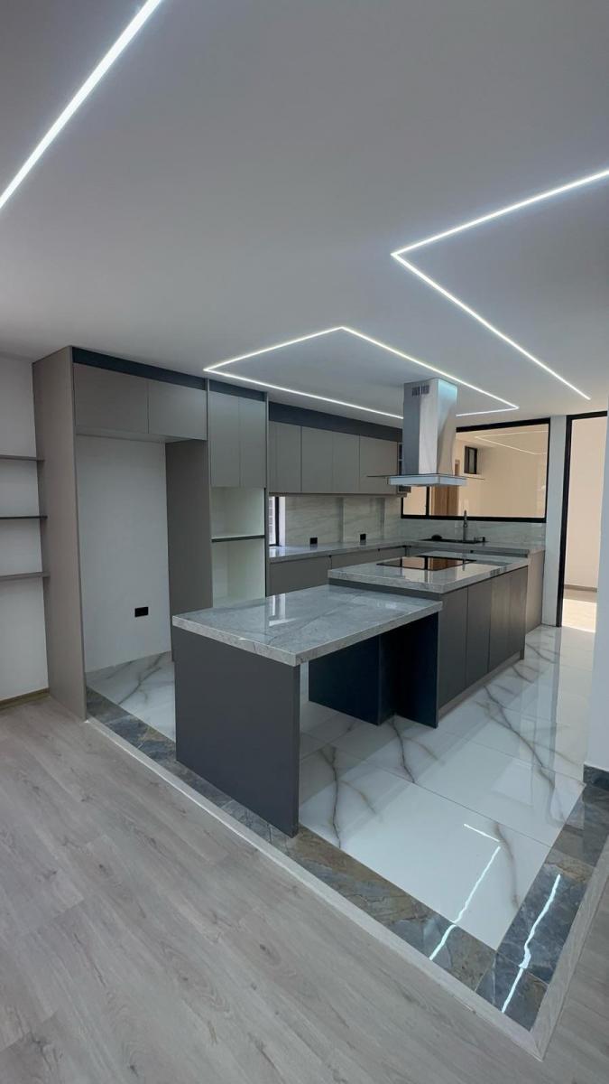 Duplex Remodelado en Venta — imagen 5