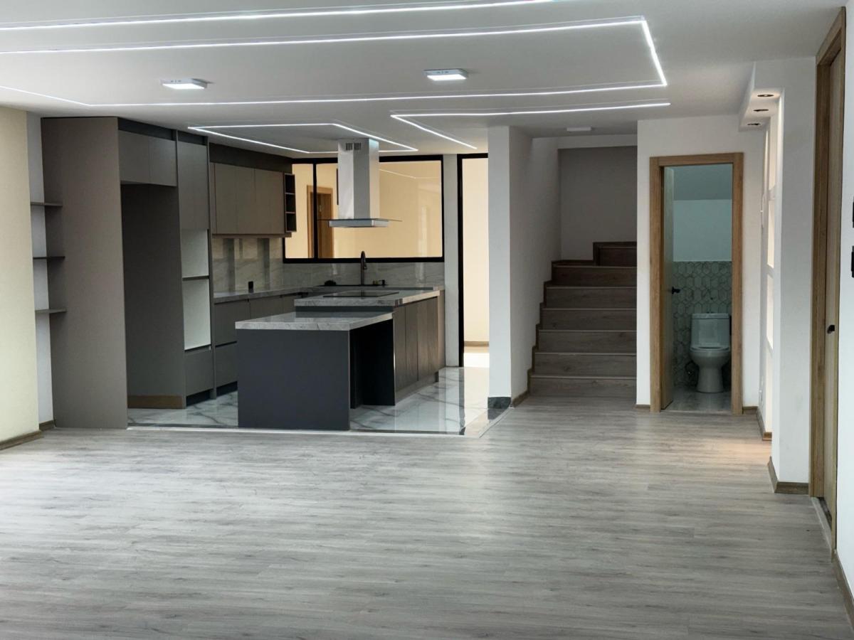 Duplex Remodelado en Venta — imagen 4