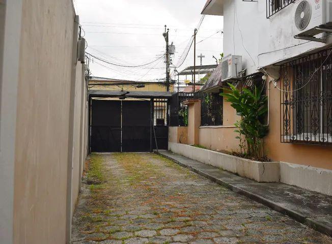 Casa en Venta en Urdesa Norte Vanc, Guayas — imagen 9