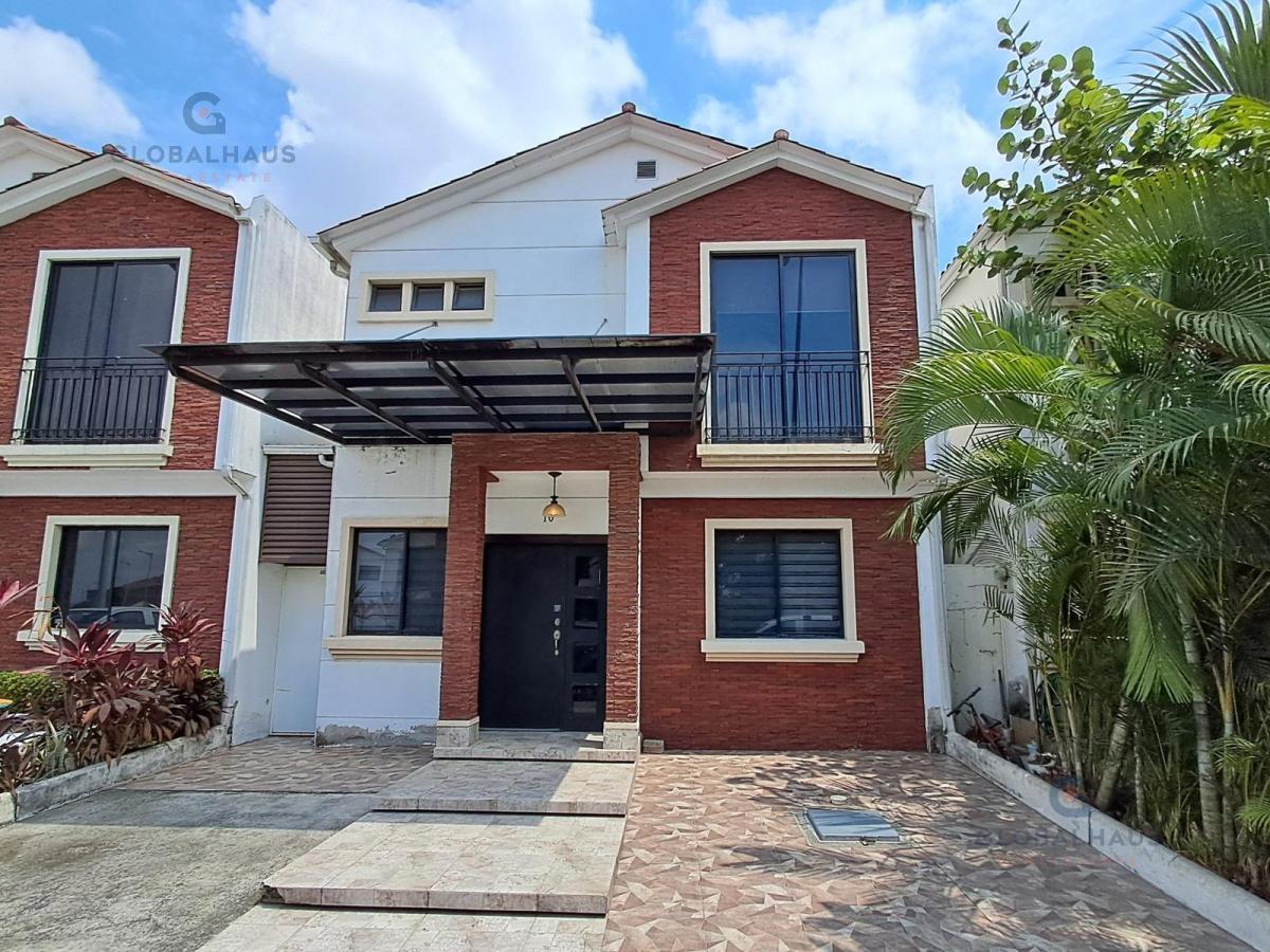 Casa en Venta con un Jacuzzi, de 3 Habitaciones en Urb. Napoli. G. P. Guayas — imagen 10