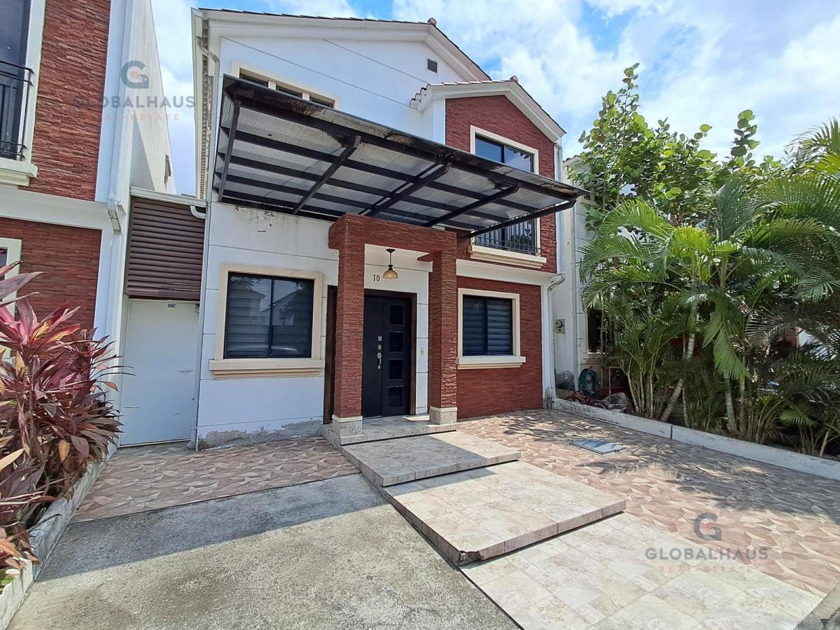 Casa en Venta con un Jacuzzi, de 3 Habitaciones en Urb. Napoli. G. P. Guayas — imagen 9