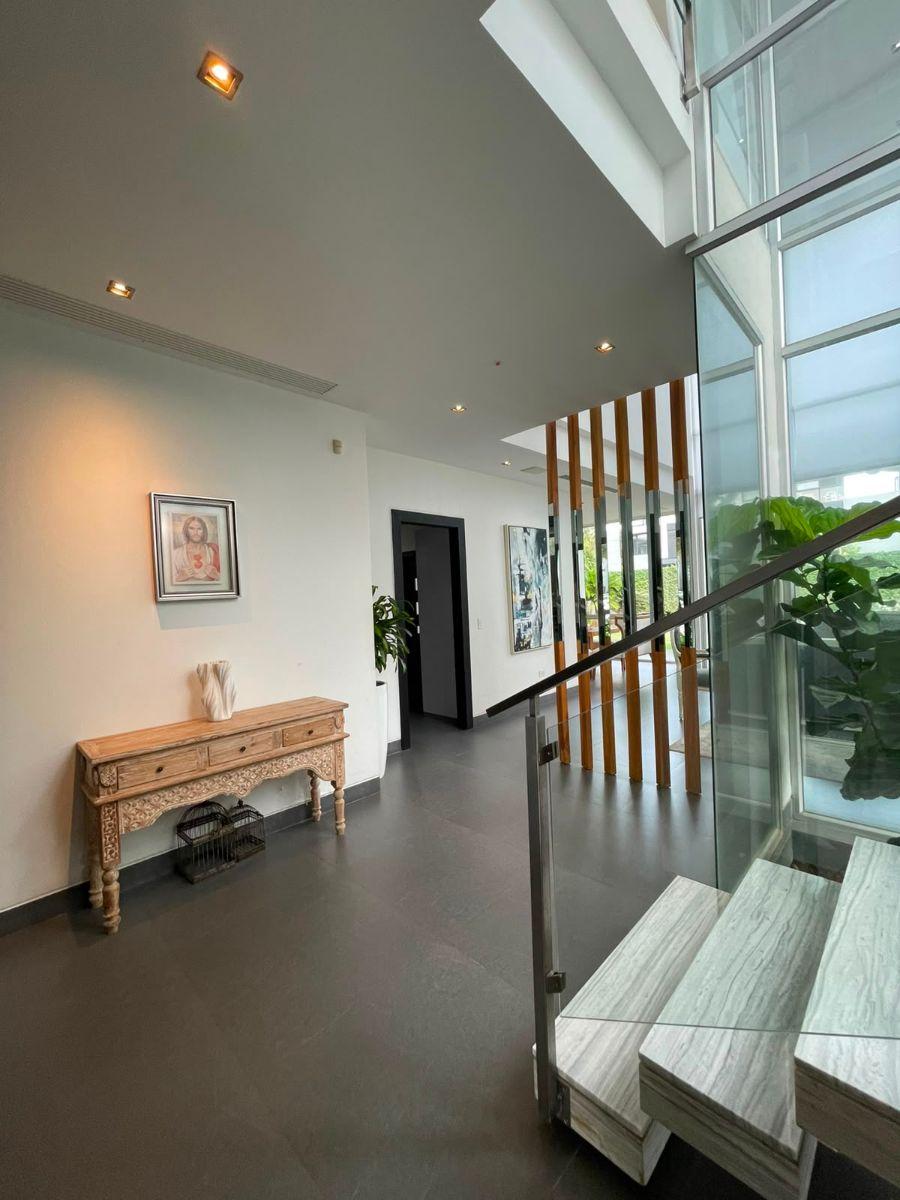 Exclusiva Casa Esquinera con Amplio Patio en Venta en Isla Mocoli (Arrecife), Guayas — imagen 4