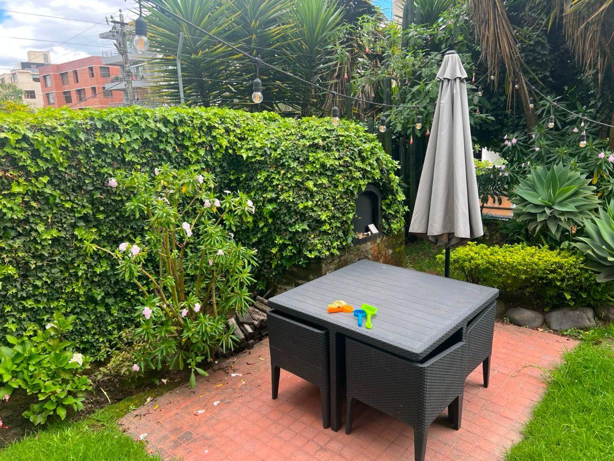 Vendo Lindo Departamento Calle Gonnesiat, Sector González Suárez, Jardín. 276 m Más 96 m Jardin — imagen 5