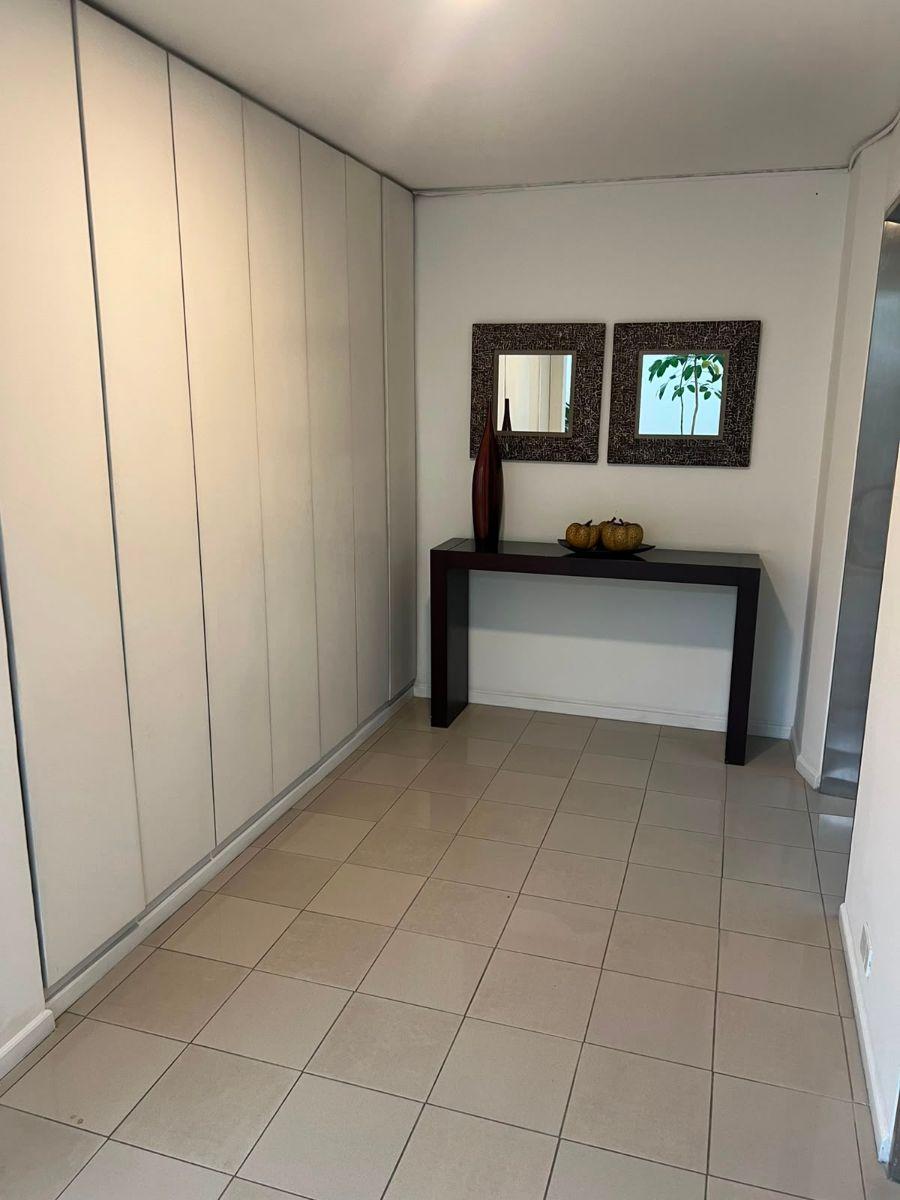 Vendo Lindo Departamento Calle Gonnesiat, Sector González Suárez, Jardín. 276 m Más 96 m Jardin — imagen 4