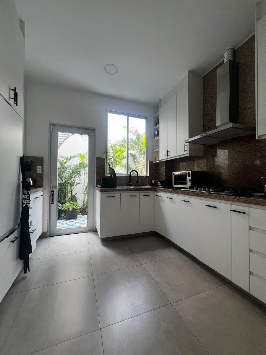 En Venta Departamento Planta Baja y Patio en Urb. Belice - Km. 3.5 Samborondon, 130 m², Guayas — imagen 5