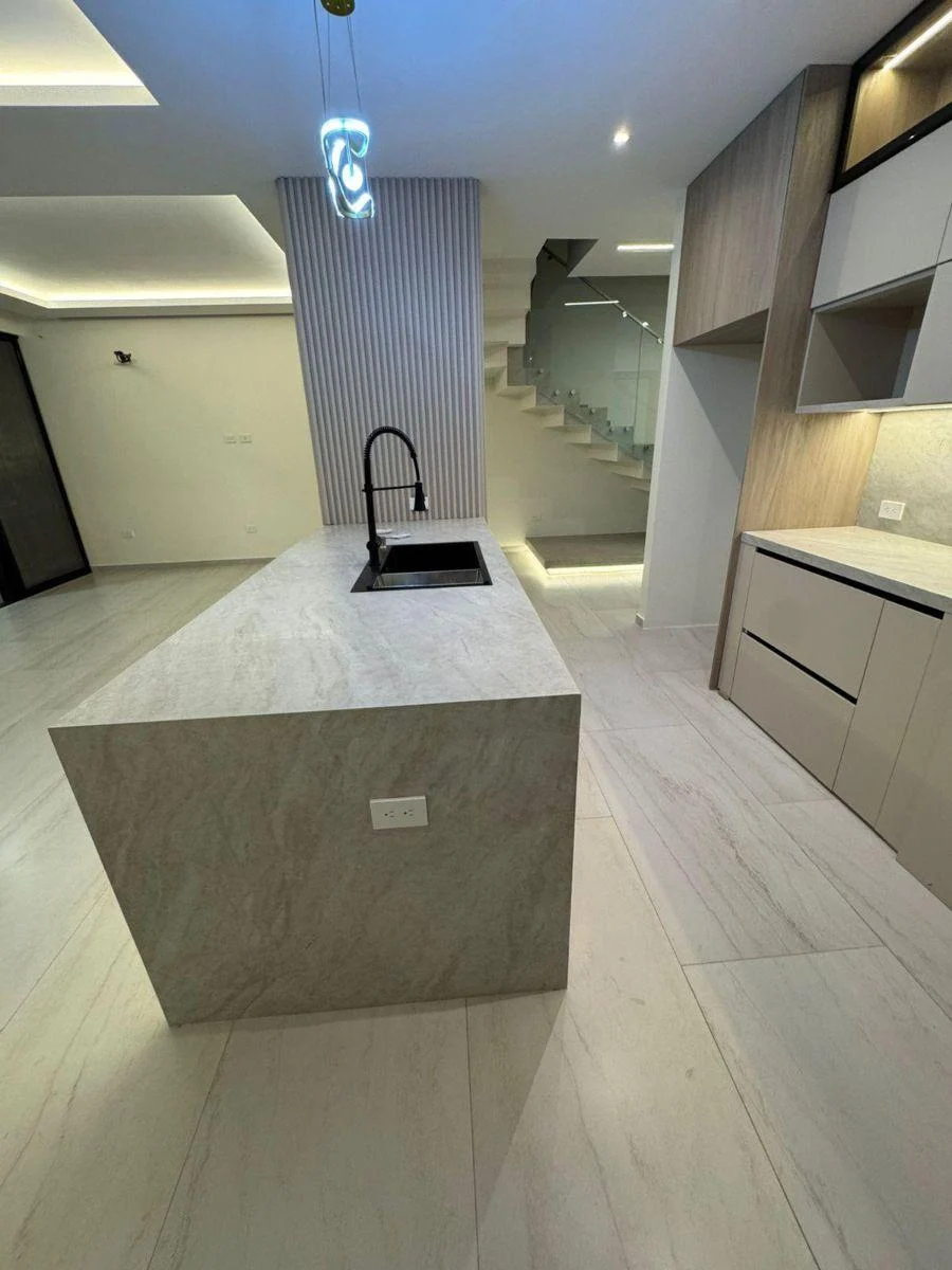 Mallorca Village - Casa de Lujo con Piscina en Venta, Guayas — imagen 7