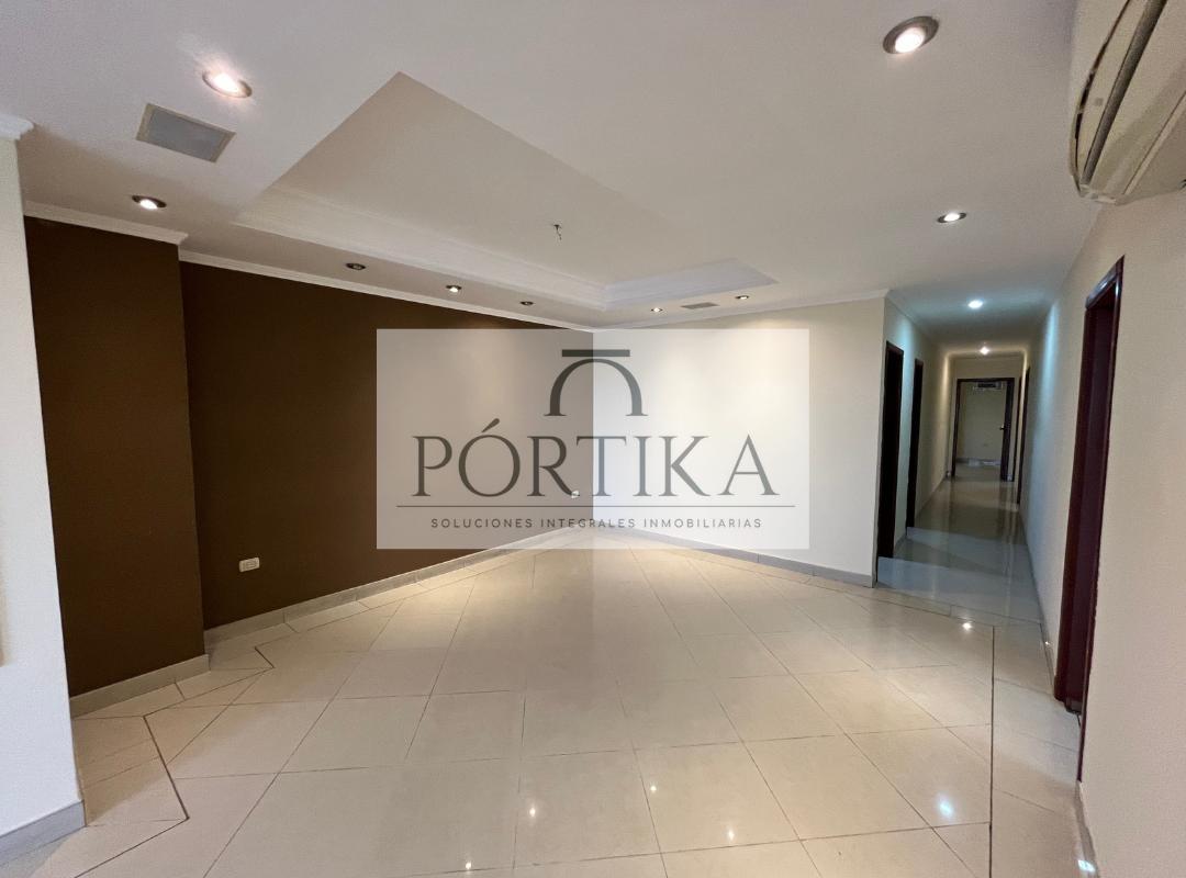 Venta Departamento 3 Dorm. - El Portón - Lomas Urdesa, Guayas — imagen 9