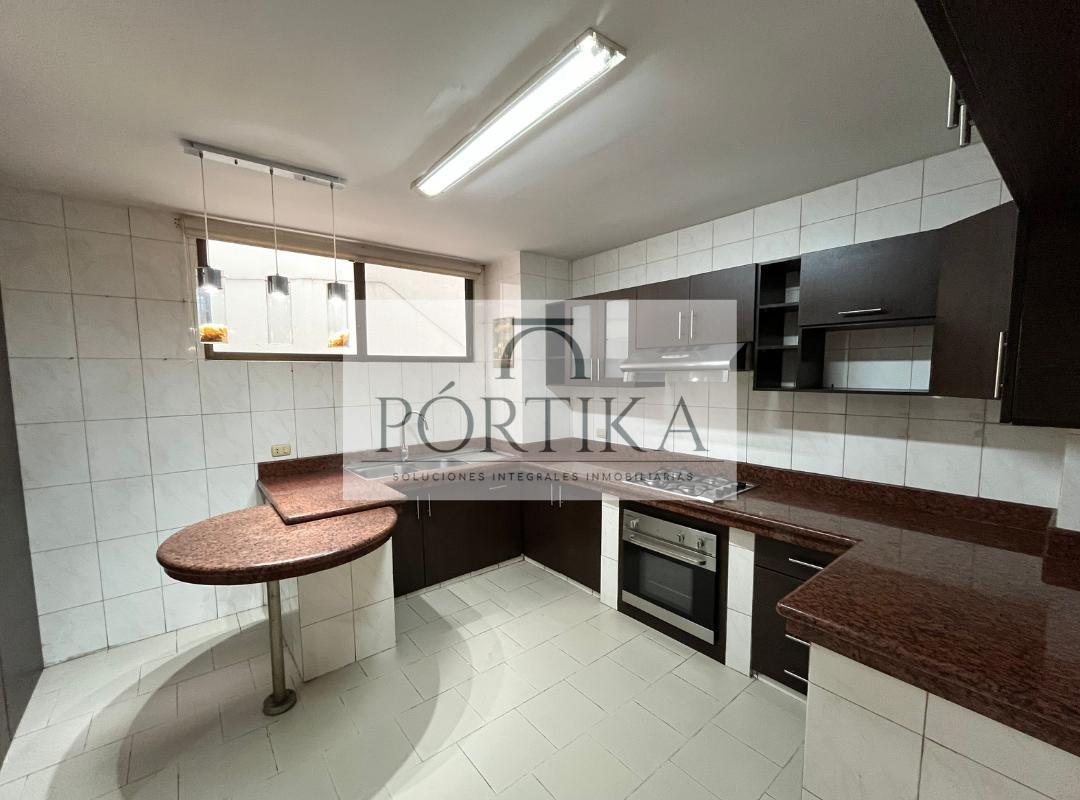Venta Departamento 3 Dorm. - El Portón - Lomas Urdesa, Guayas — imagen 7