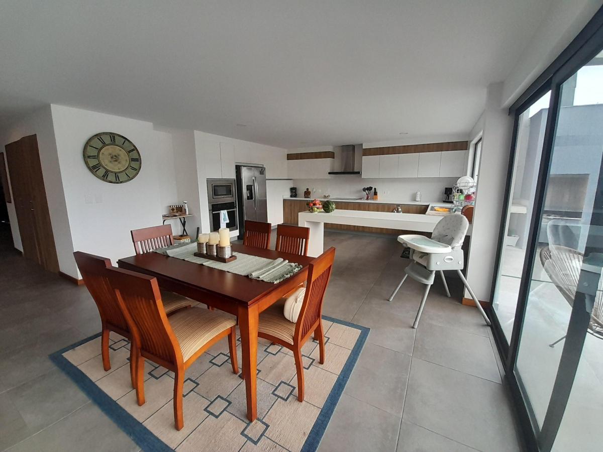 Cumbaya, Terraza Vista, 3 Habitaciones, Estudio, Sala de Estar — imagen 10