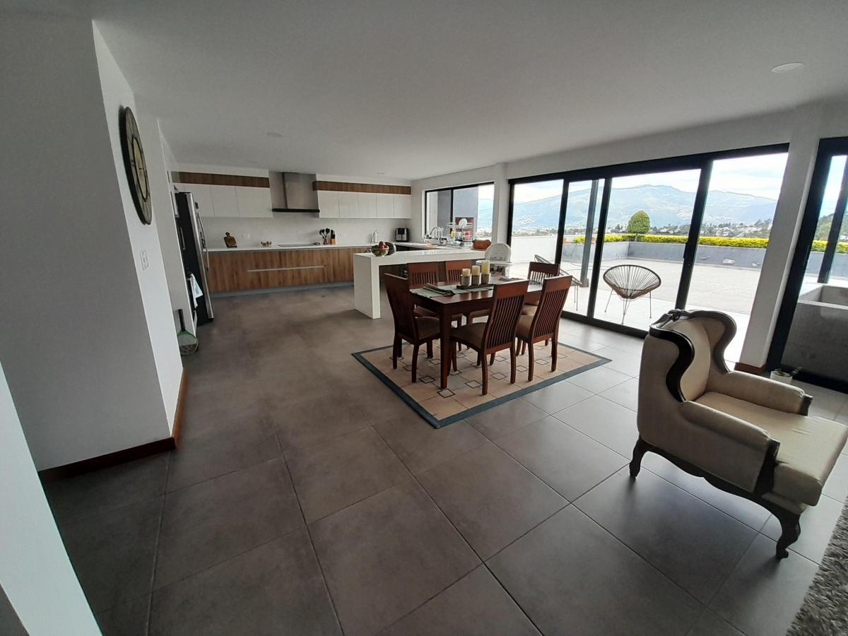 Cumbaya, Terraza Vista, 3 Habitaciones, Estudio, Sala de Estar — imagen 6