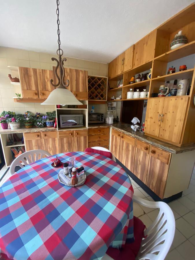 Pusuqui - Via a La Mitad del Mundo, Linda Casa en Venta de 350 m² — imagen 4