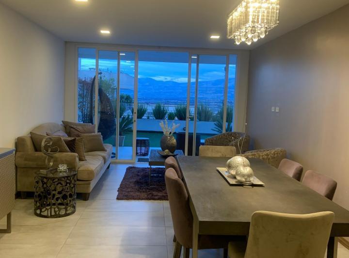 Vendo Departamento en San Juan Alto con Jardín en Cumbayá – Av Juan León Mera — imagen 4