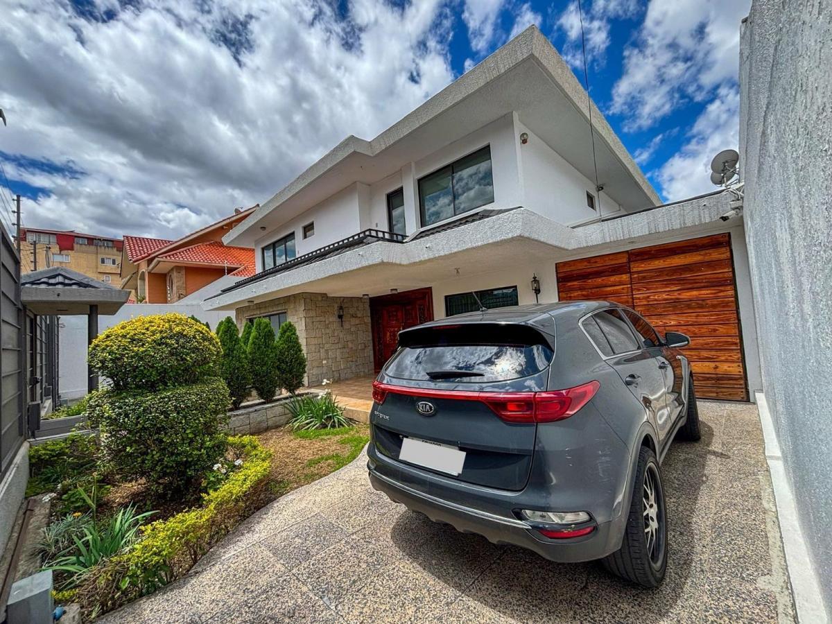 Casa en Venta Sector Ecu 911 – Av 10 de Agosto | 561 m² de Terreno y 5 Dorm., Azuay — imagen 9