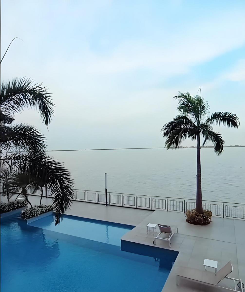 Venta. Blue Bay. Departamento Planta Baja. Vista Al Rio. 3 Habitaciones, Guayas — imagen 10