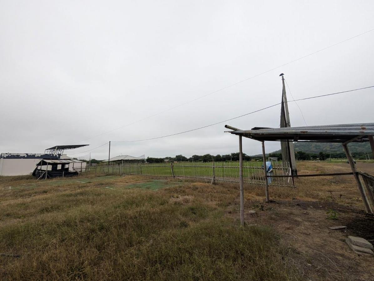 Venta Terreno de 10.92 Hectáreas con Potencial Recreativo y Deportivo (Na), Manabí — imagen 4