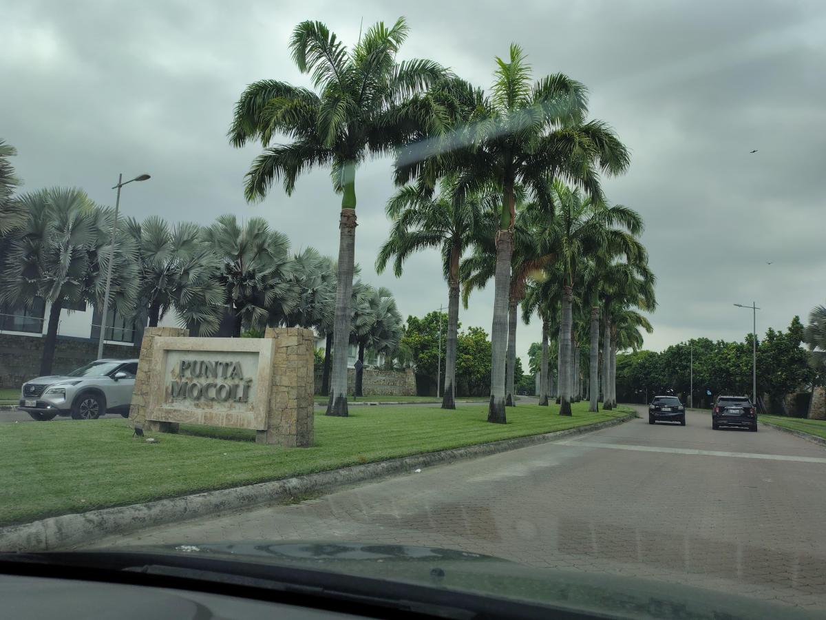 Terreno a La Venta en La Urb. Aquamarina, Guayas — imagen 4