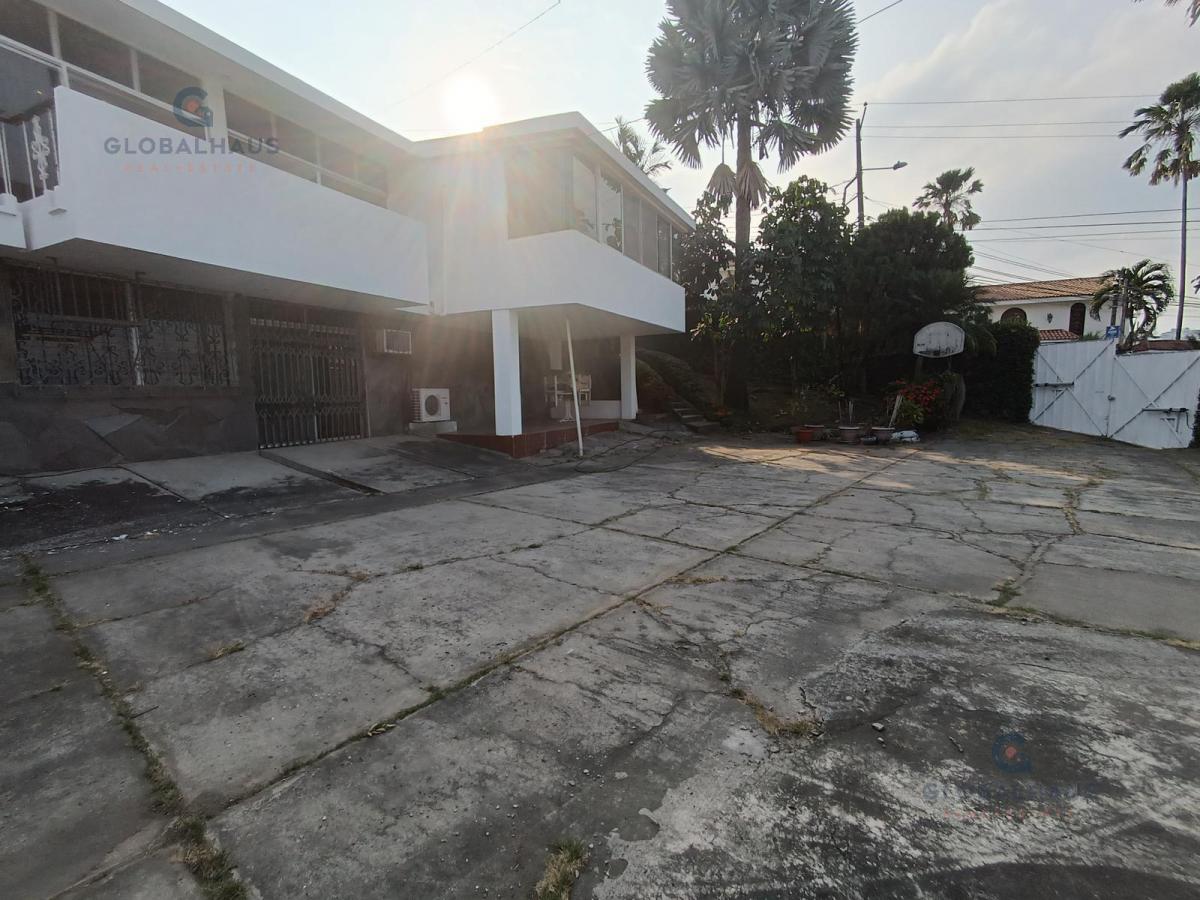 Venta de Casa en Los Ceibos de 972 m² Con, Piscina, 5 Habitaciones C. P. Guayas — imagen 7