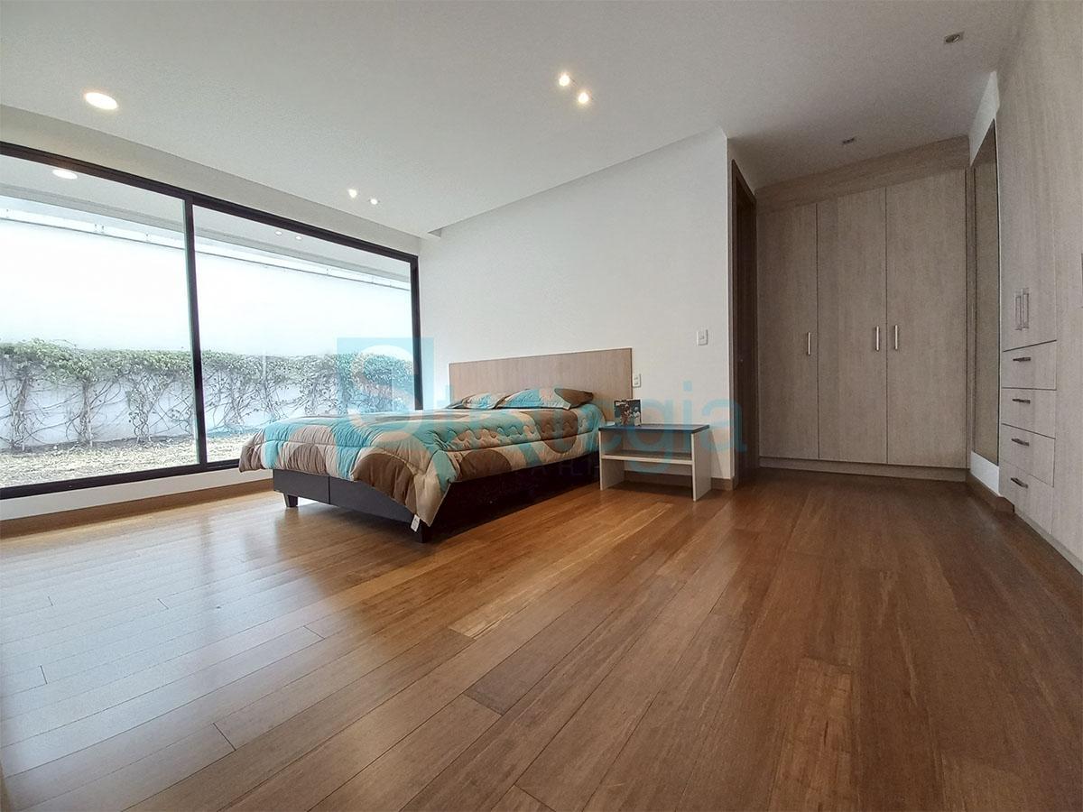 Venta Departamento con Jardin 3 Dorm. Urbanizacion El Condado — imagen 7