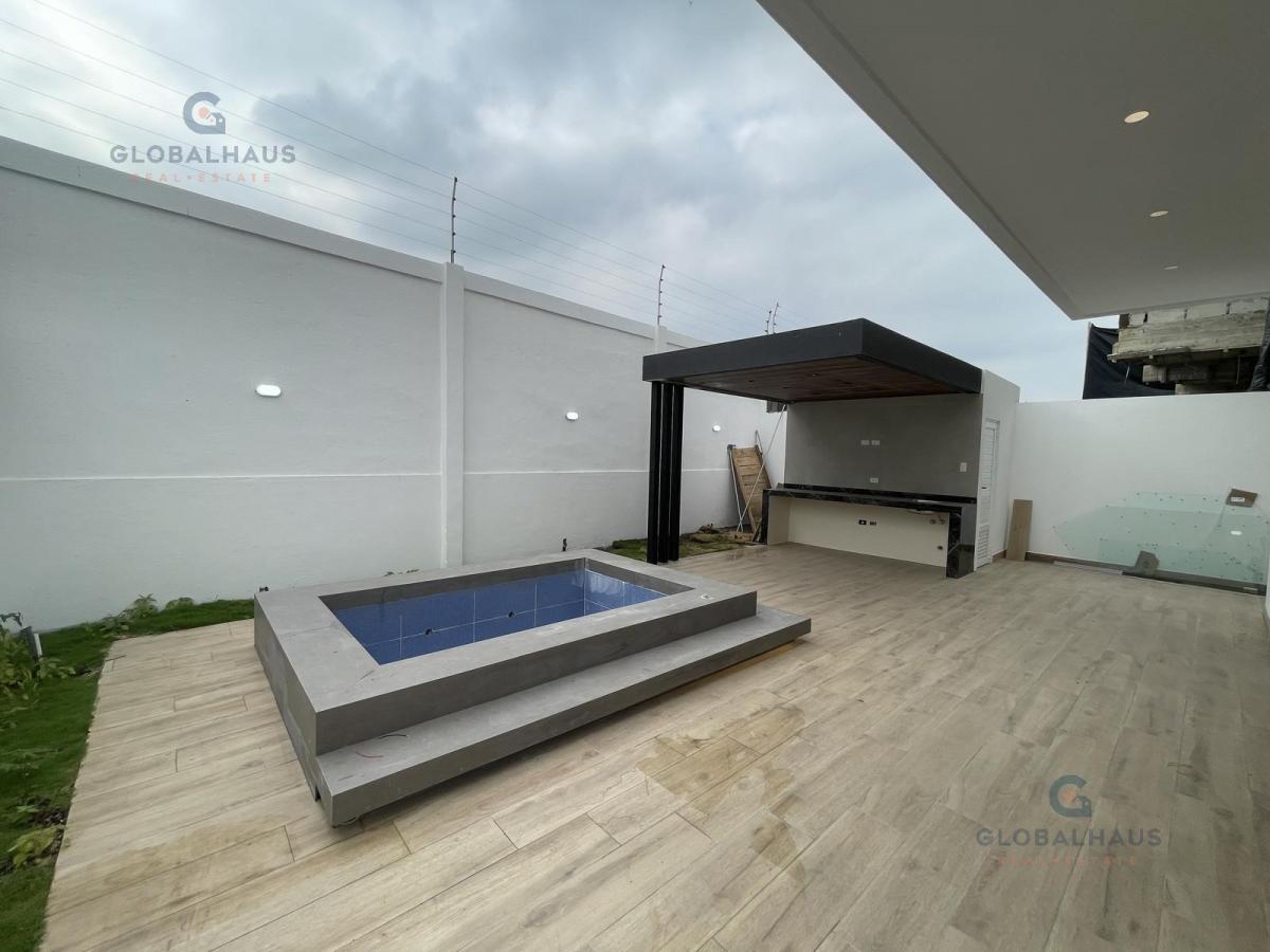 Venta de Casa en Urb. Ciudad Celeste con Jacuzzi y Area Bbq. Myz, Guayas — imagen 6