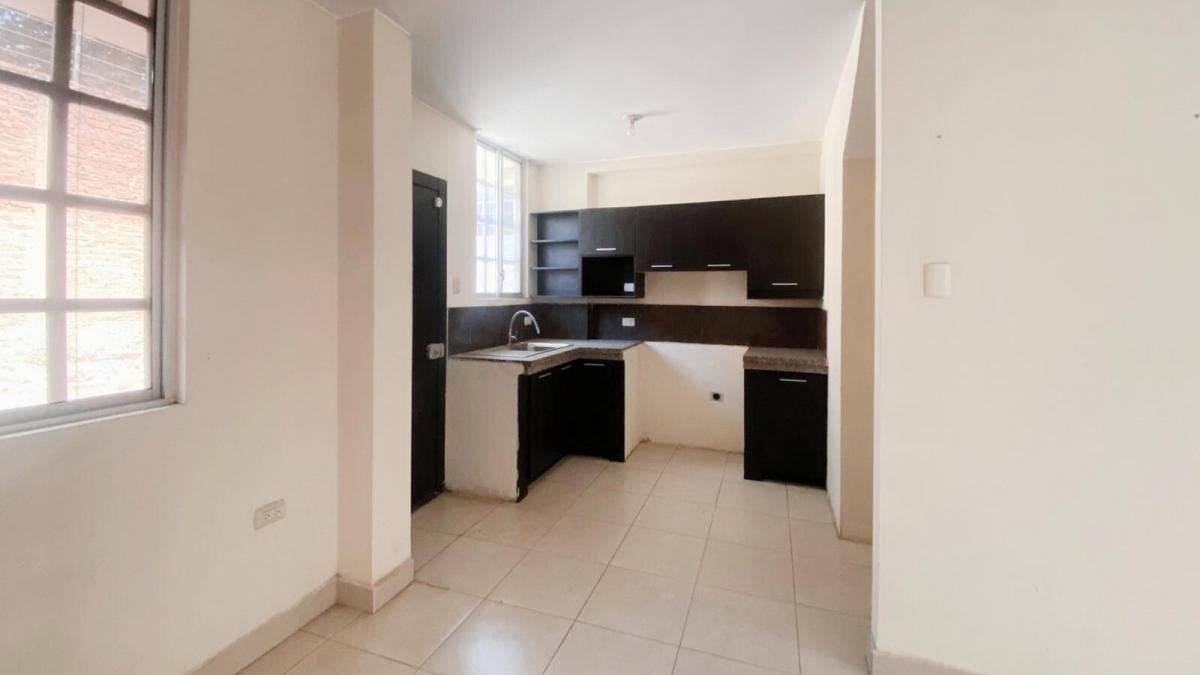 Cómoda Casa en Monterrey, Cerca del Hospital del Iess, Manabí — imagen 10