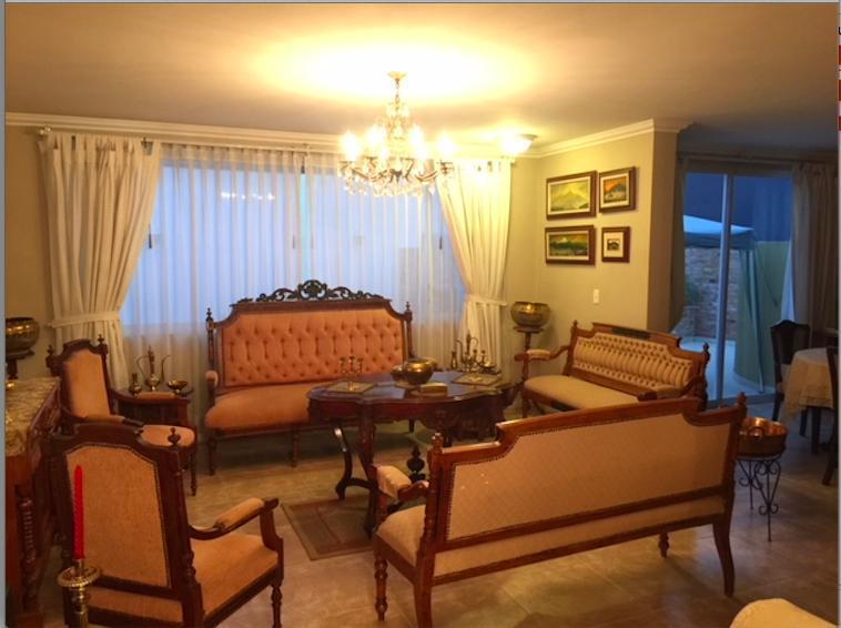 Cumbaya. Casa de Venta en Conjunto Privado — imagen 5