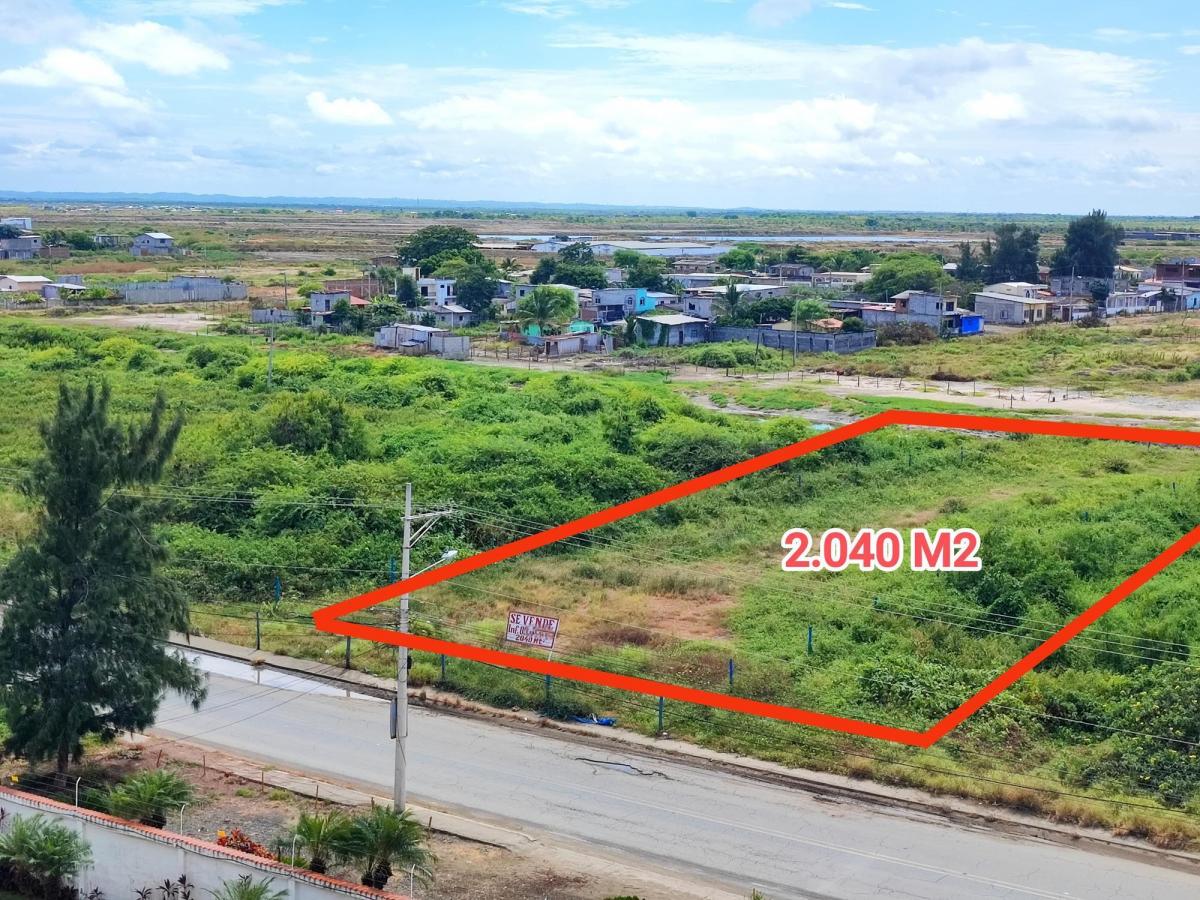 Terreno en Av Principal de Playas, Guayas — imagen 3
