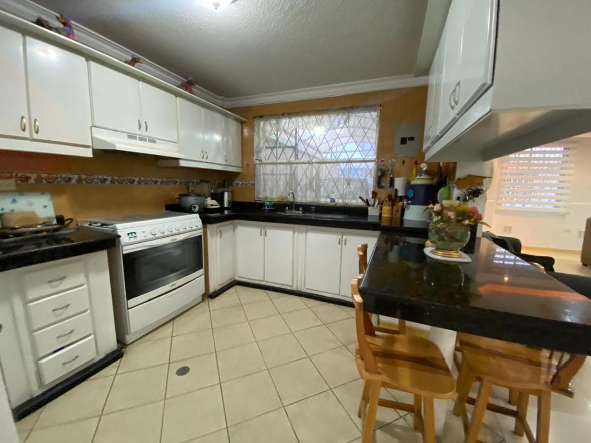 Casa en Venta en Conocoto 3 Dorm. — imagen 6