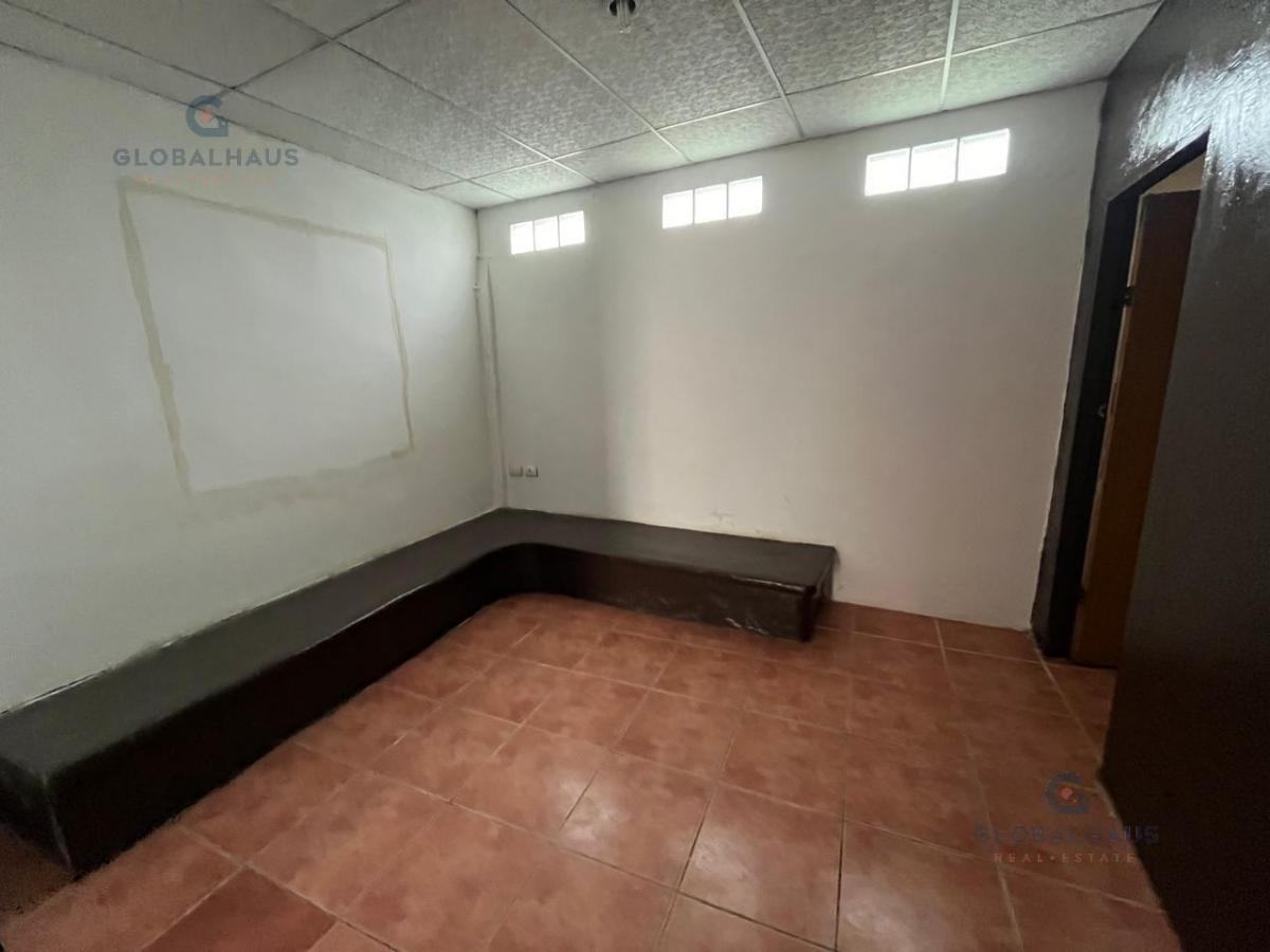 Venta de Casa Esquinera Dividida en Tres Casas Adosadas en La Libertad Salinas, 8 Habitaciones m. H — imagen 8