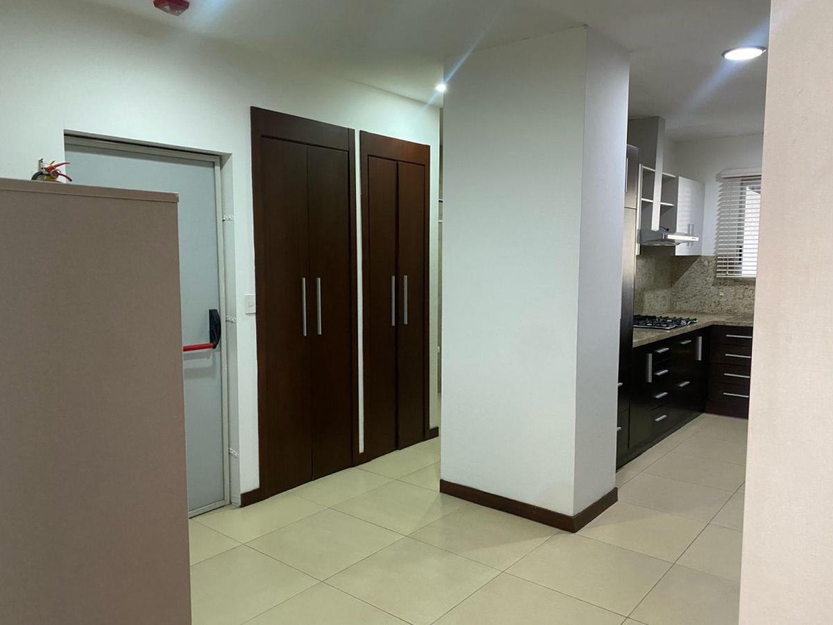 Vendo Hermoso Departamento en Samborondon, Guayaquil Tenis Club, Planta Baja, Guayas — imagen 8