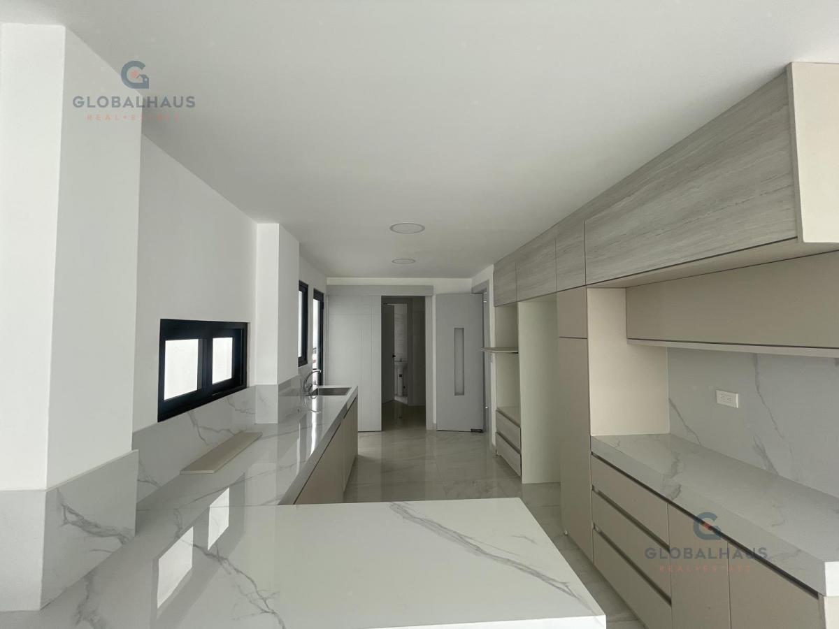 Venta de Casa en Urb. Mallorca 3 Habitaciones. My. Z. Guayas — imagen 7
