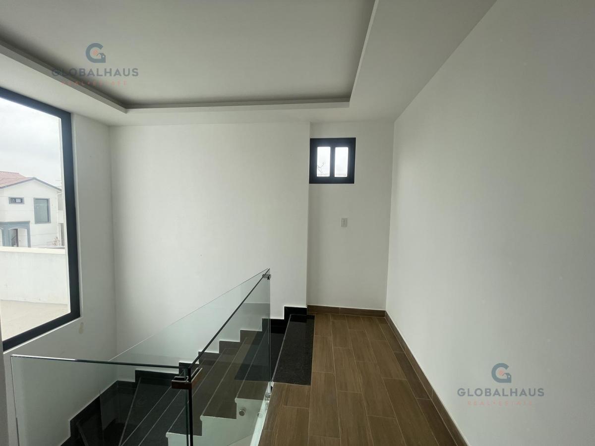Venta de Casa en Urb. Mallorca 3 Habitaciones. My. Z. Guayas — imagen 6