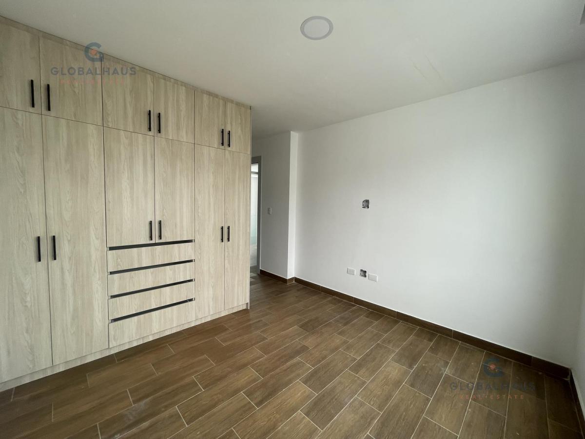 Venta de Casa en Urb. Mallorca 3 Habitaciones. My. Z. Guayas — imagen 3