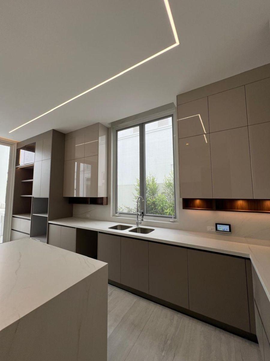 Aires del Batan - Casa de Estreno con Vista Al Lago en Venta - Agradable Vista, Guayas — imagen 3