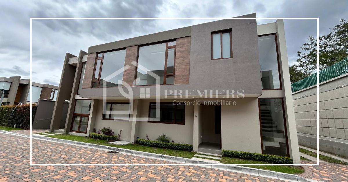 Venta Casa en Cumbaya, Sector Santa Inés — imagen 10