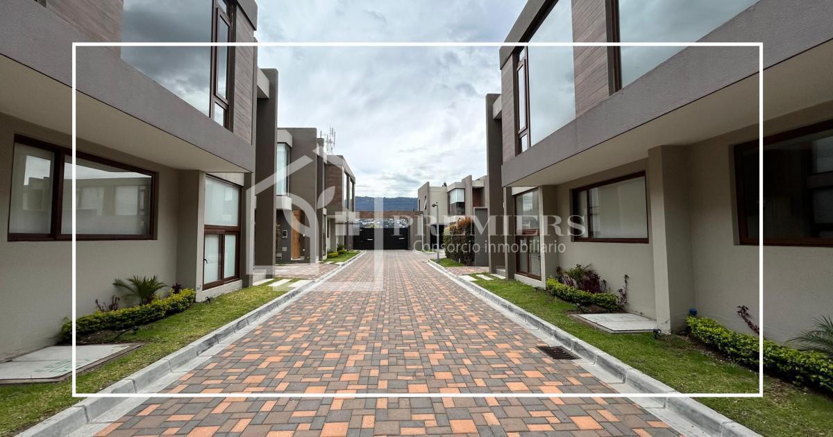 Venta Casa en Cumbaya, Sector Santa Inés — imagen 9