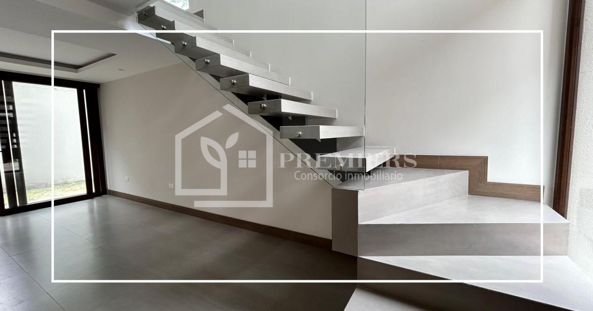 Venta Casa en Cumbaya, Sector Santa Inés — imagen 3