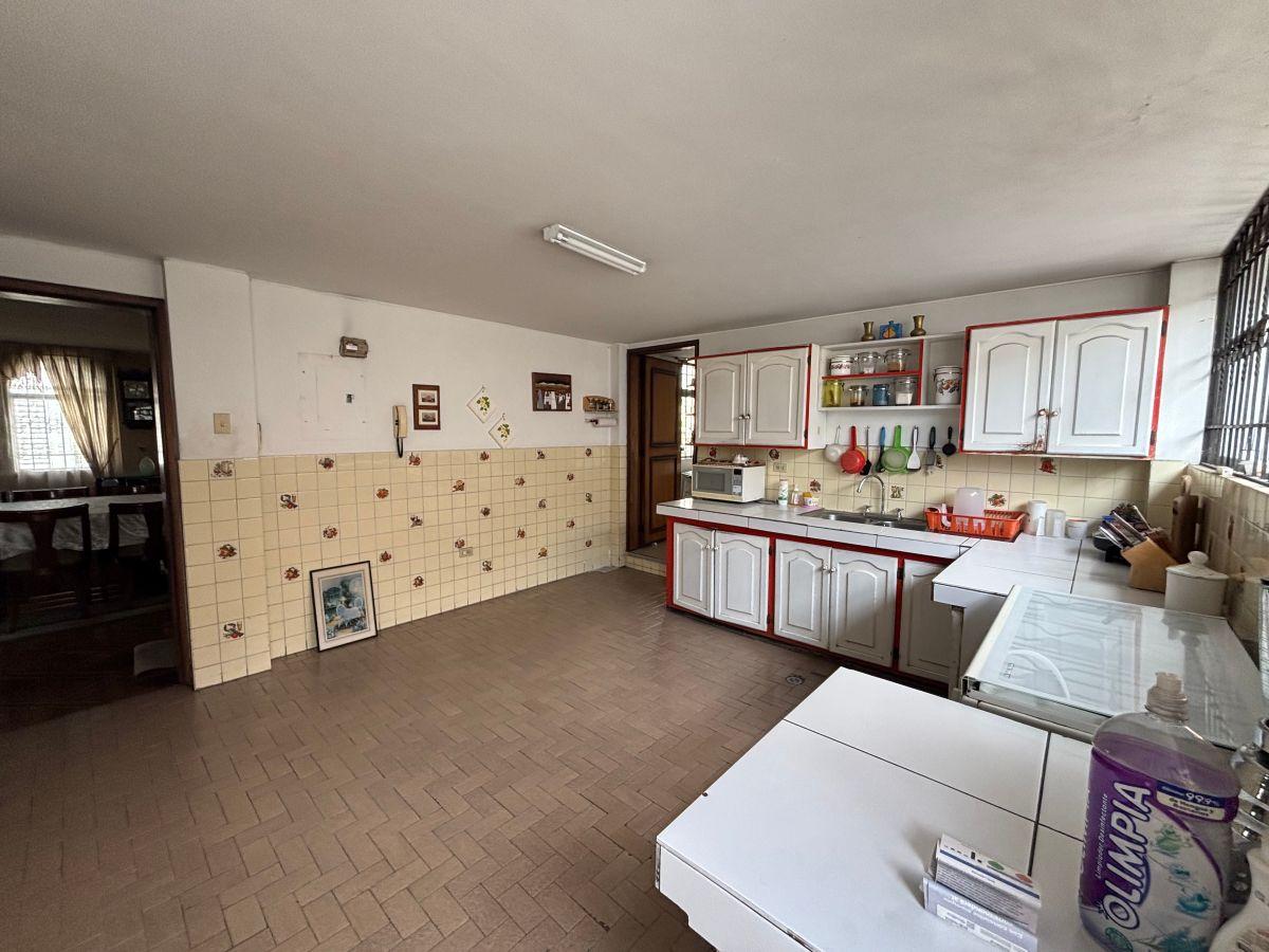 Venta Casa Independiente en Cotocollao — imagen 8