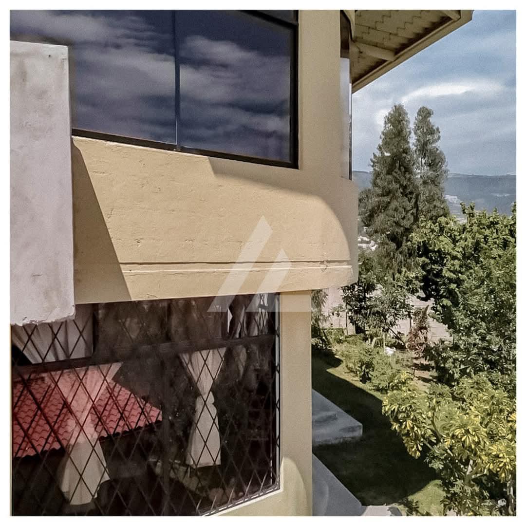 En Venta Terreno con Casa en Conocoto Puente 8 — imagen 4