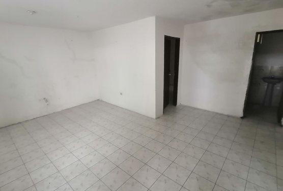 Se Vende Casa de 2 Pisos con Galpon, Babahoyo, Los Ríos — imagen 4