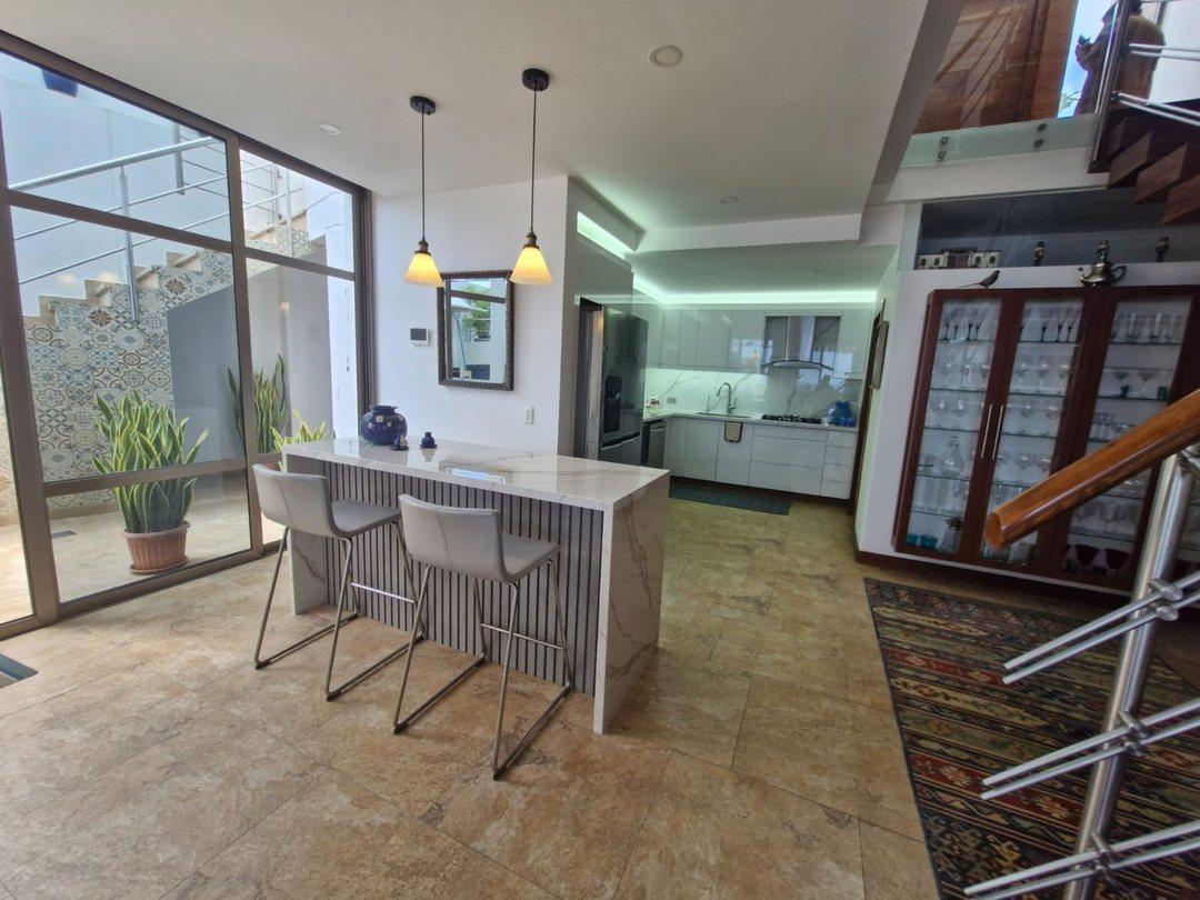 Casa en Urbanización de Venta en Manta Sector Sur, Manabí — imagen 9